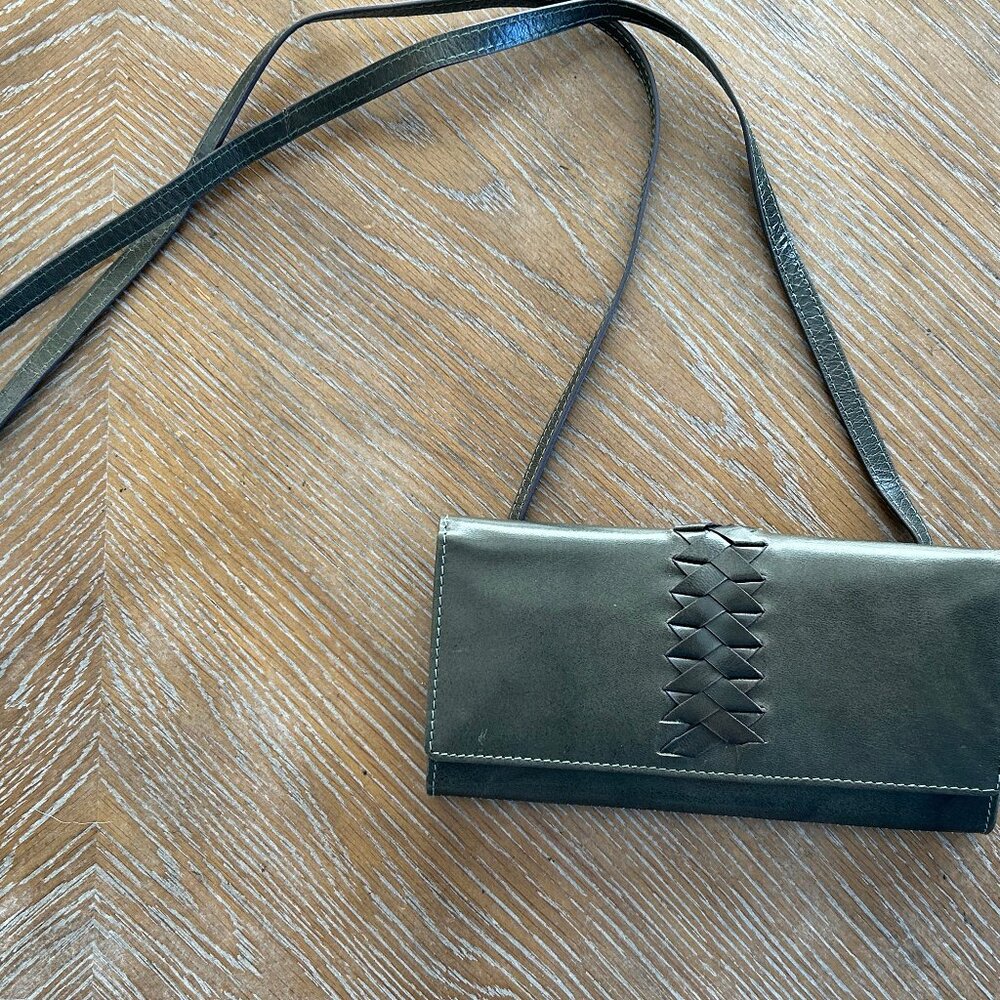 LODIS In the Details Traveler Crossbody/Wallet Leather RFID - Dark Green